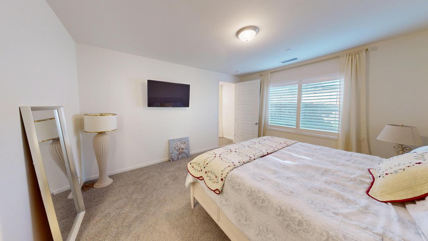 4245 Oak Knoll Rd, Madera, CA 93636