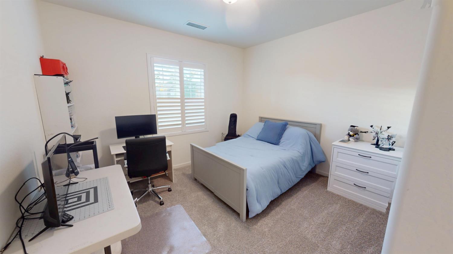 4245 Oak Knoll Rd, Madera, CA 93636