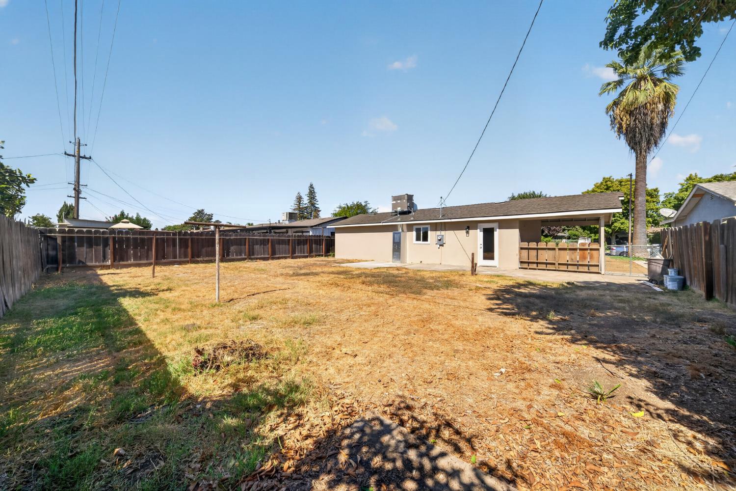 27366 Parkwood Ave, Madera, CA 93637