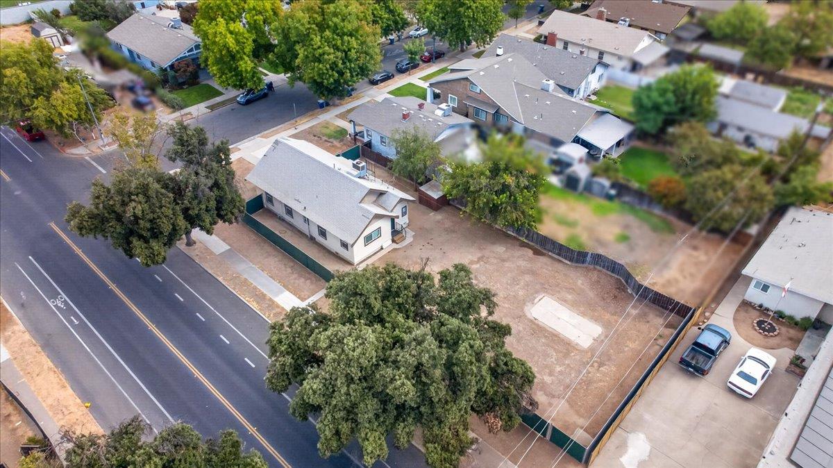 720 E Dudley Ave, Fresno, CA 93728