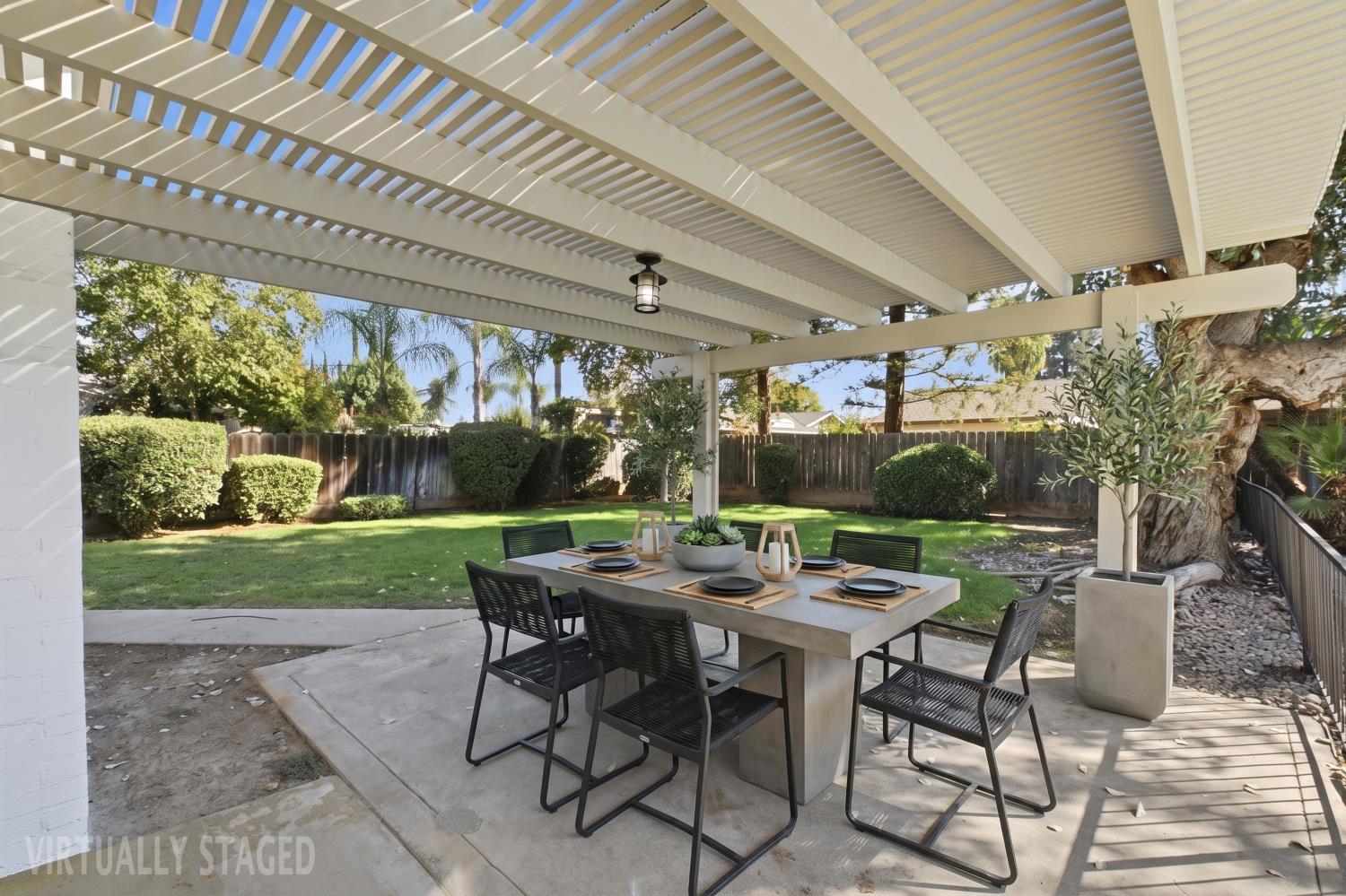 1553 W Palo Alto Ave, Fresno, CA 93711