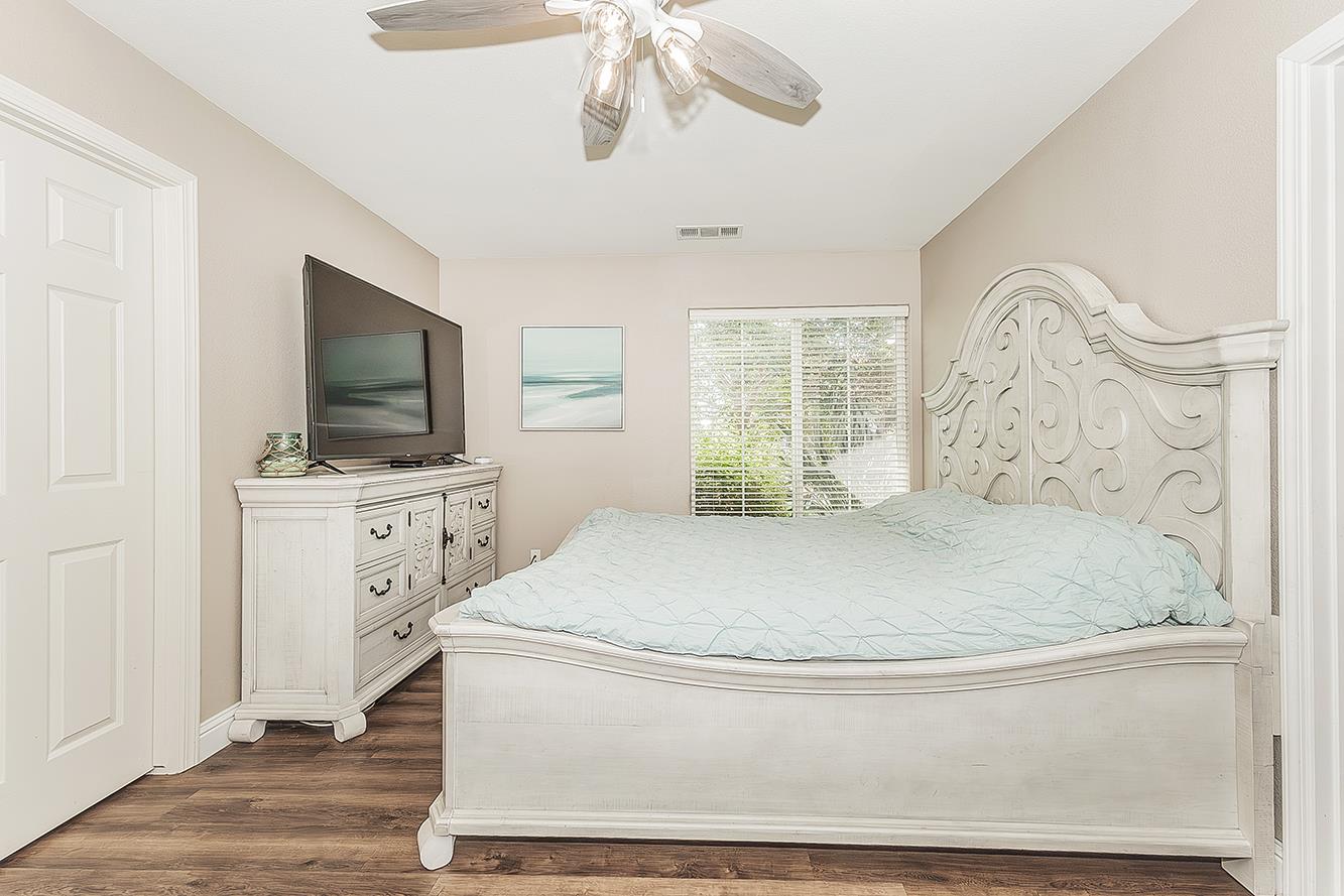 2070 Park Ave, Sanger, CA 93657