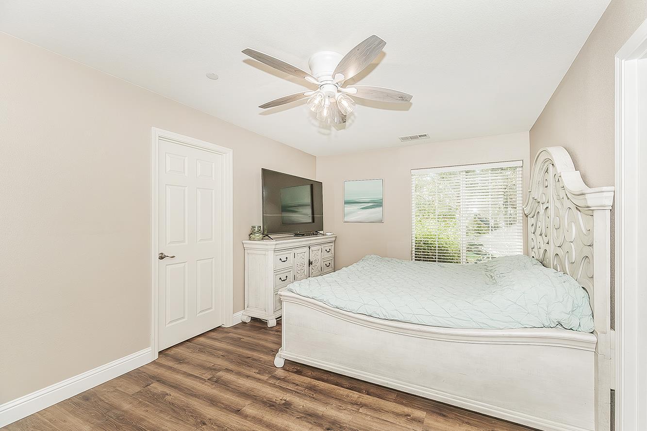 2070 Park Ave, Sanger, CA 93657