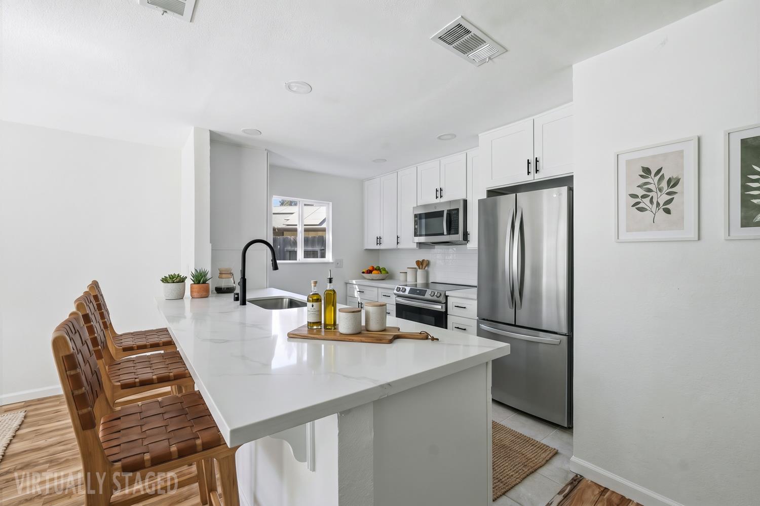 271 W Paul Ave, Fresno, CA 93704