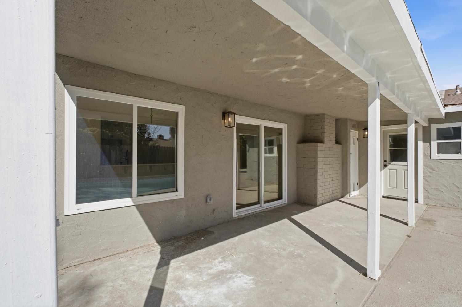 271 W Paul Ave, Fresno, CA 93704