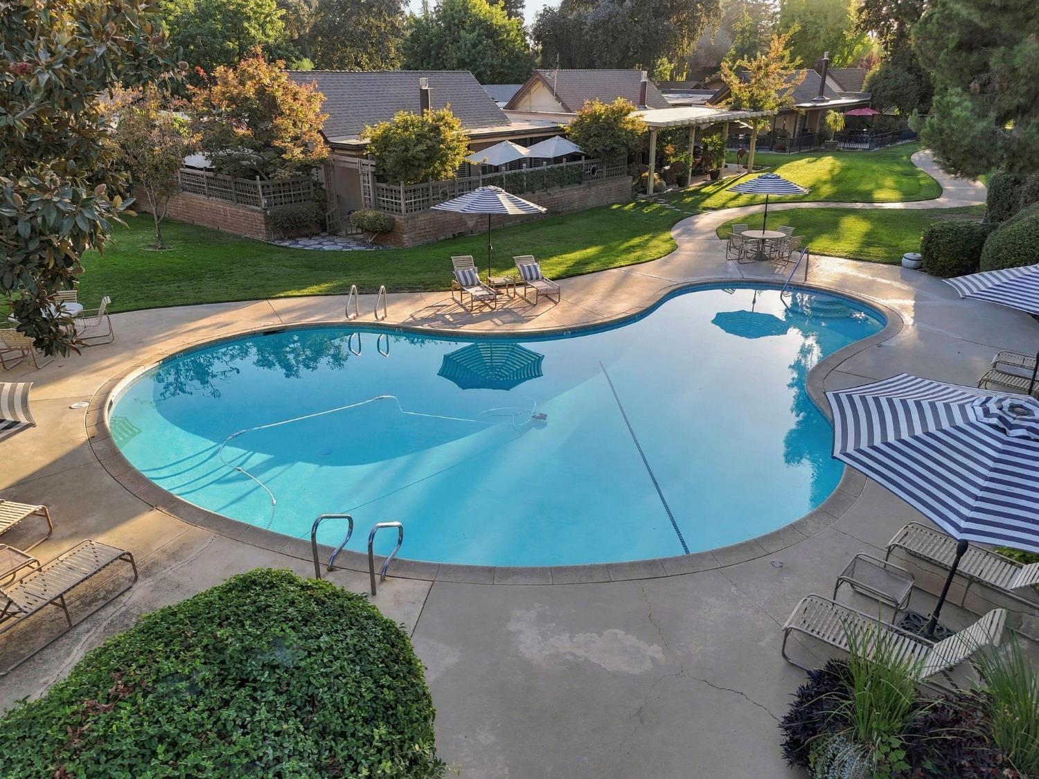 2950 W Border Links Dr, Visalia, CA 93291