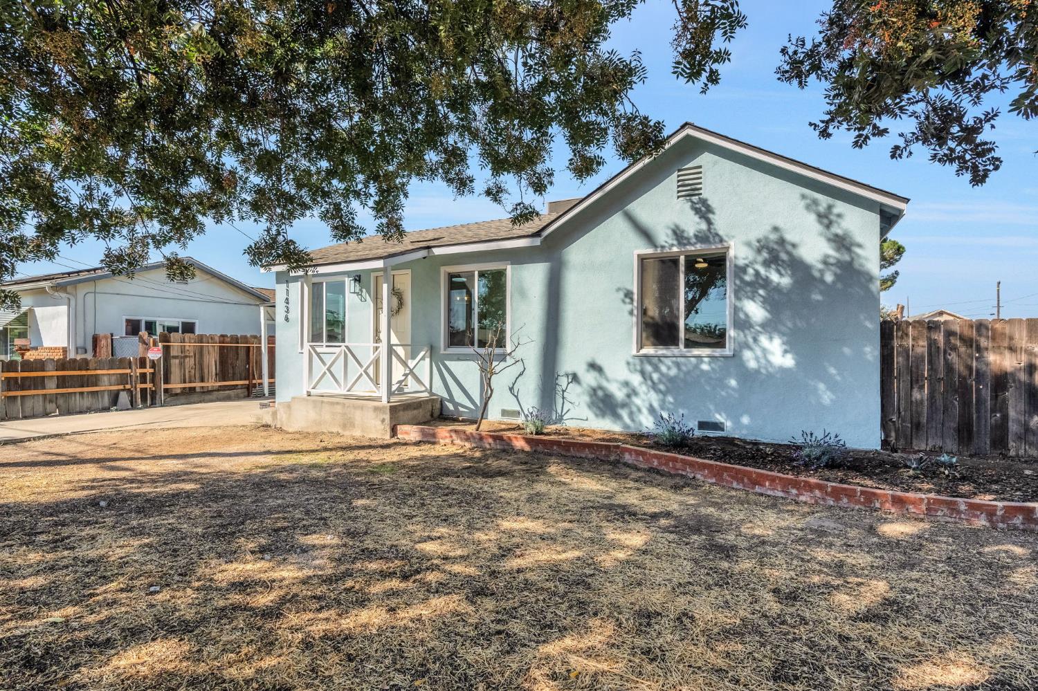 11436 Jones St, Hanford, CA 93230