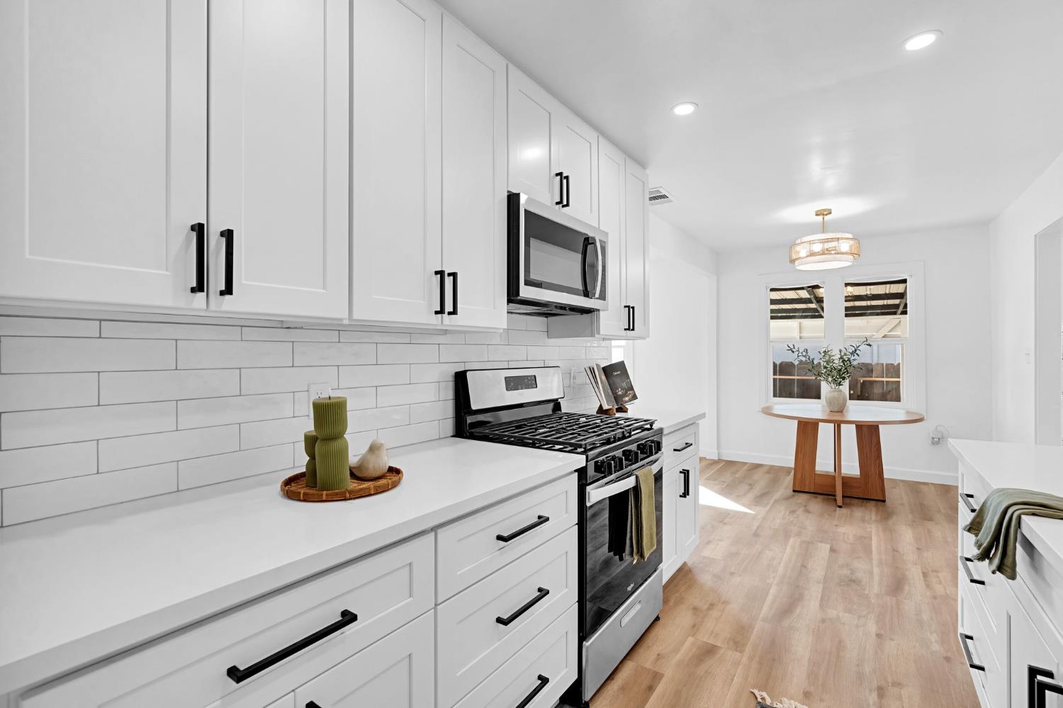 11436 Jones St, Hanford, CA 93230