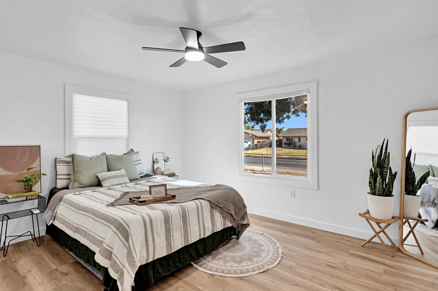 11436 Jones St, Hanford, CA 93230