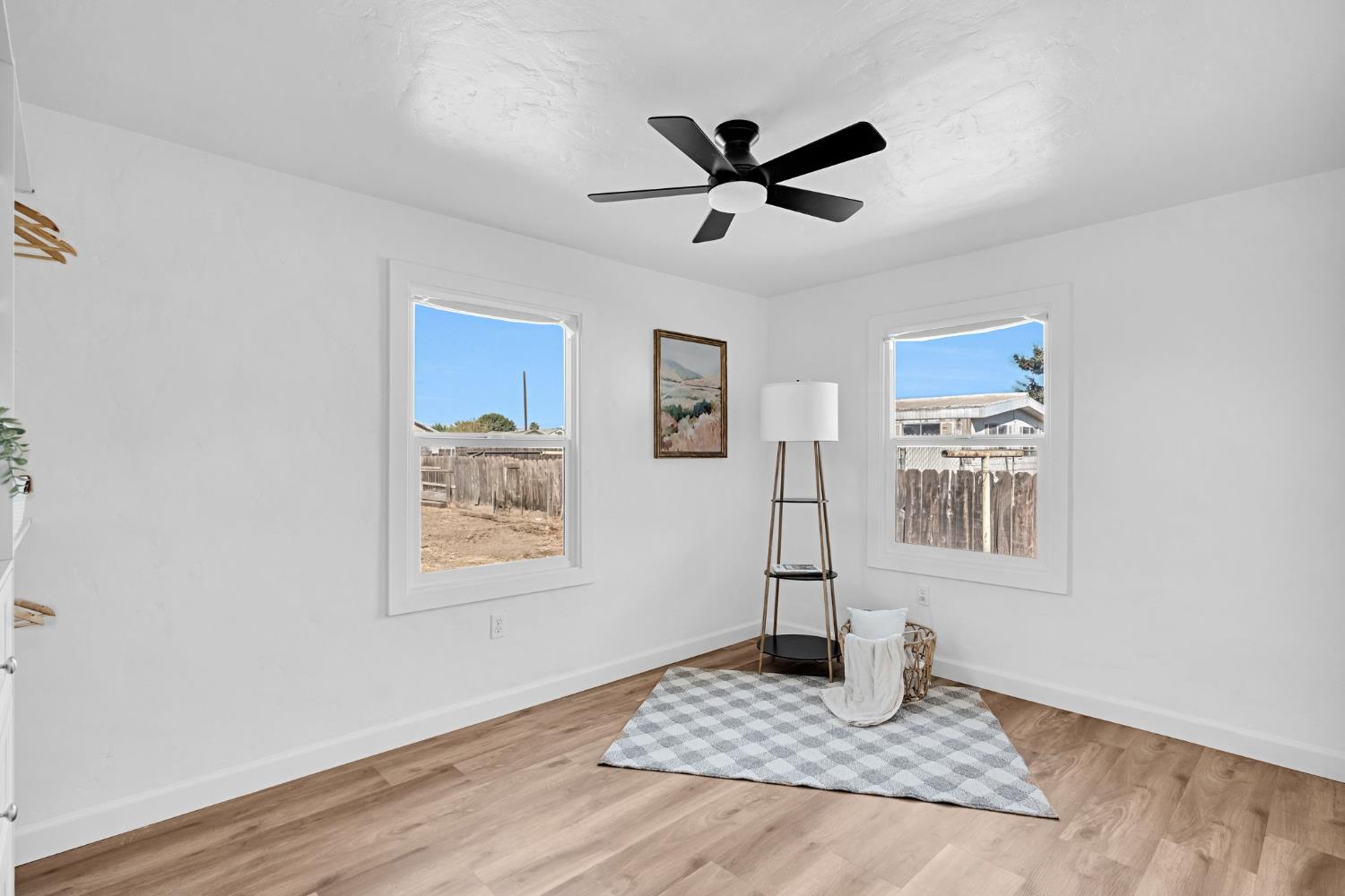 11436 Jones St, Hanford, CA 93230
