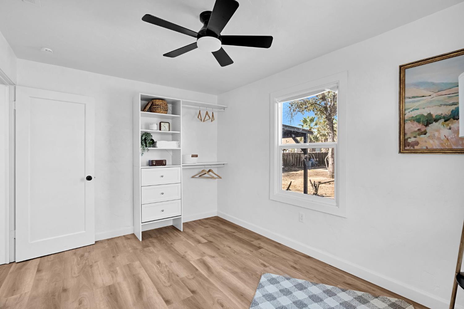 11436 Jones St, Hanford, CA 93230