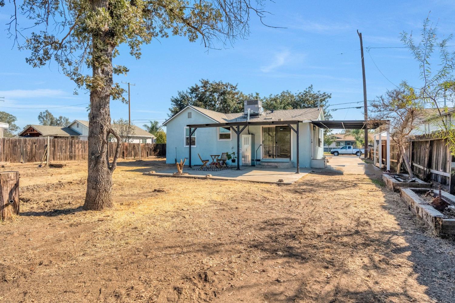 11436 Jones St, Hanford, CA 93230
