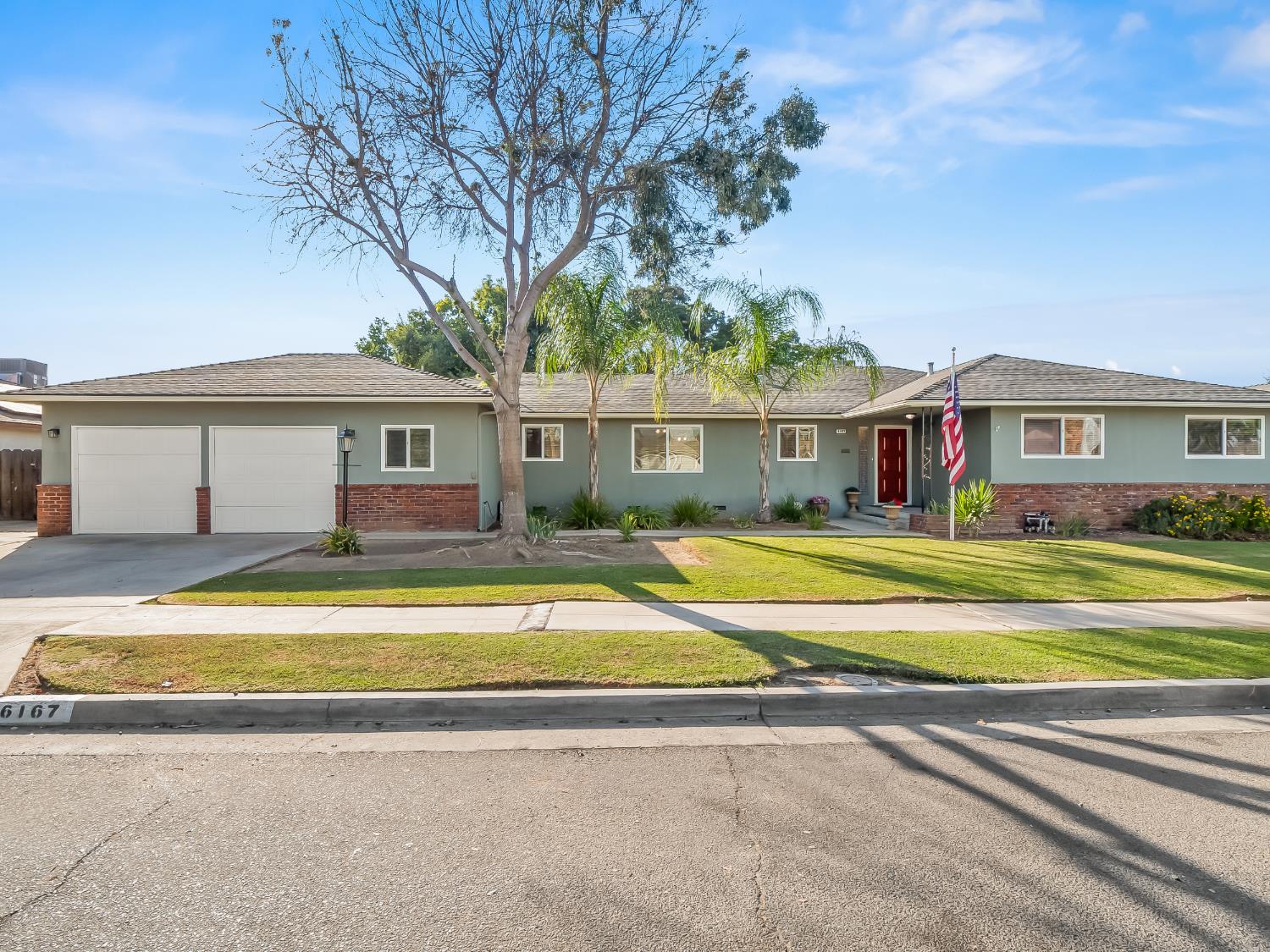 6167 N Millbrook Ave, Fresno, CA 93710
