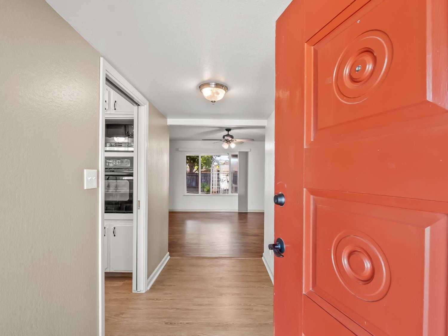 6167 N Millbrook Ave, Fresno, CA 93710