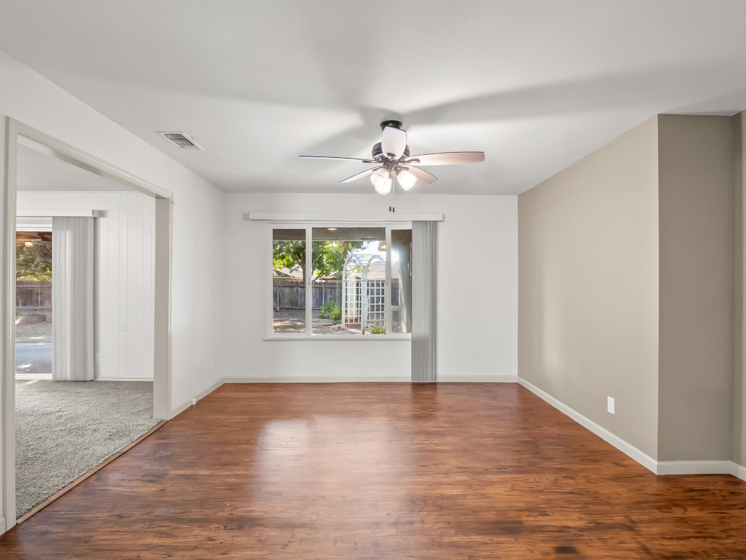 6167 N Millbrook Ave, Fresno, CA 93710