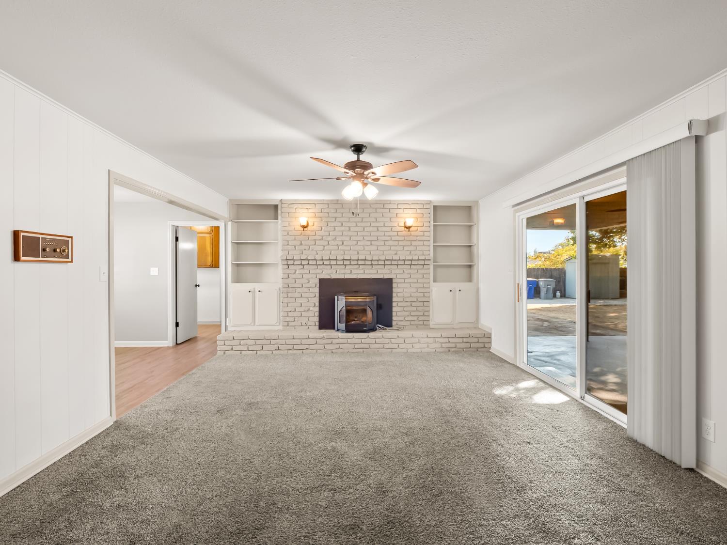 6167 N Millbrook Ave, Fresno, CA 93710