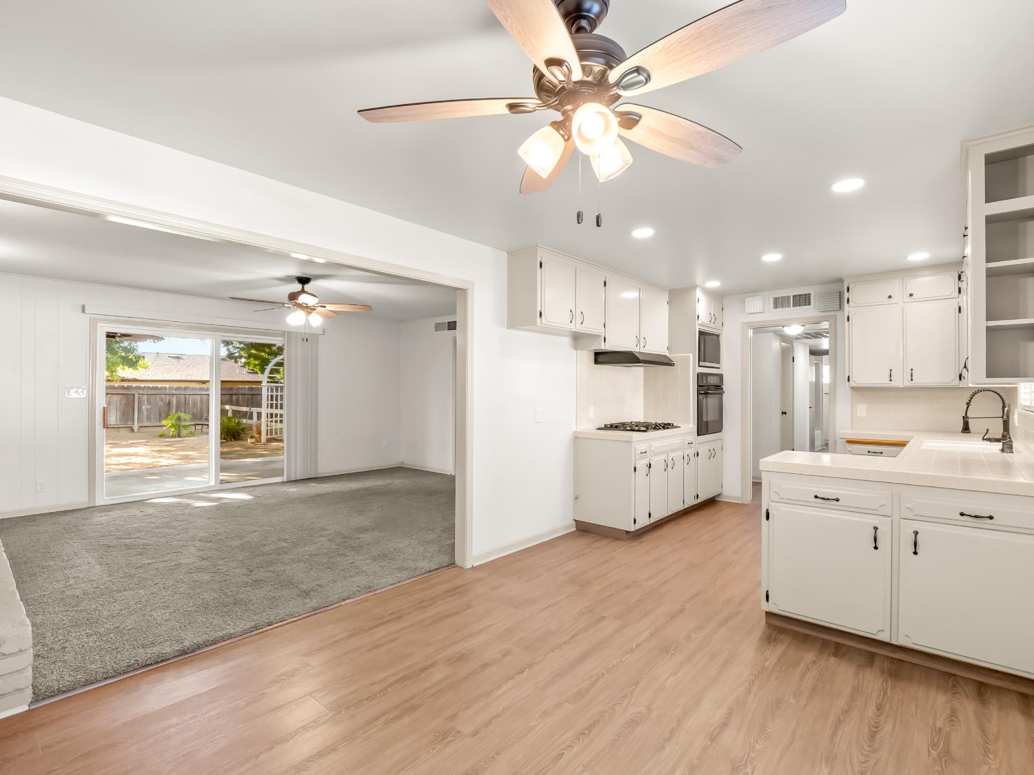 6167 N Millbrook Ave, Fresno, CA 93710