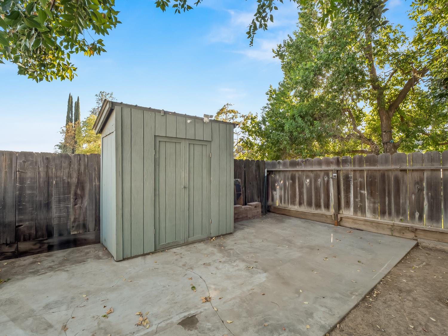 6167 N Millbrook Ave, Fresno, CA 93710