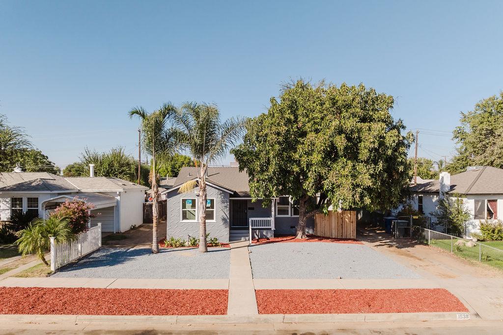 1538 W Cortland Ave, Fresno, CA 93705