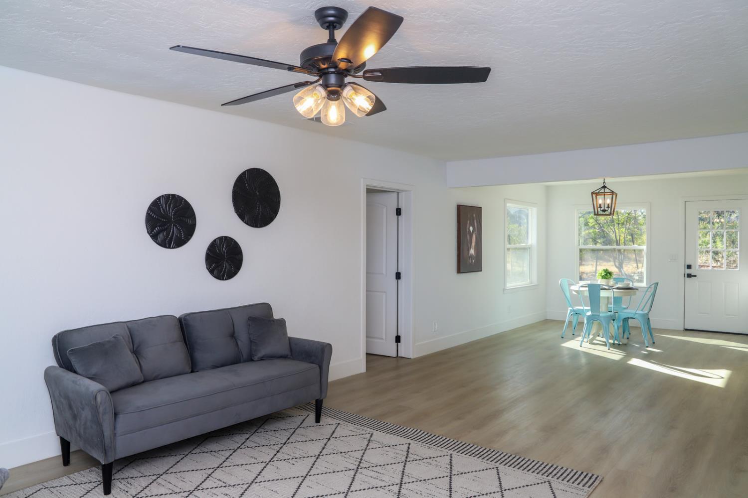 19637 E American Ave, Reedley, CA 93654