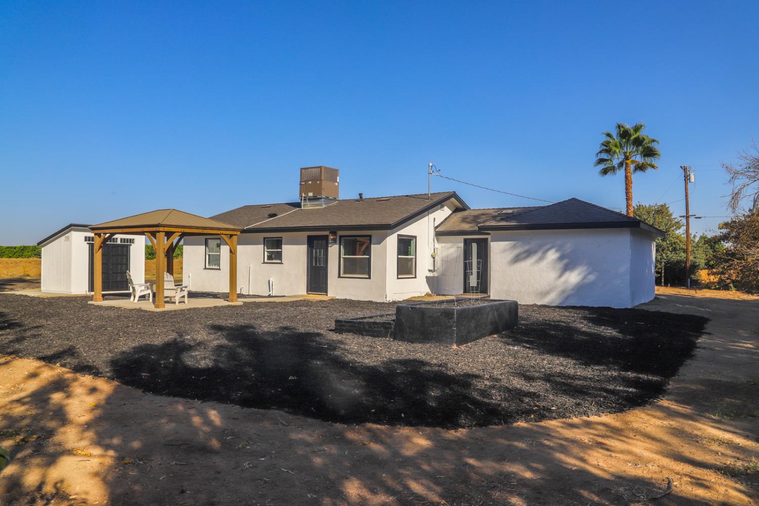 19637 E American Ave, Reedley, CA 93654