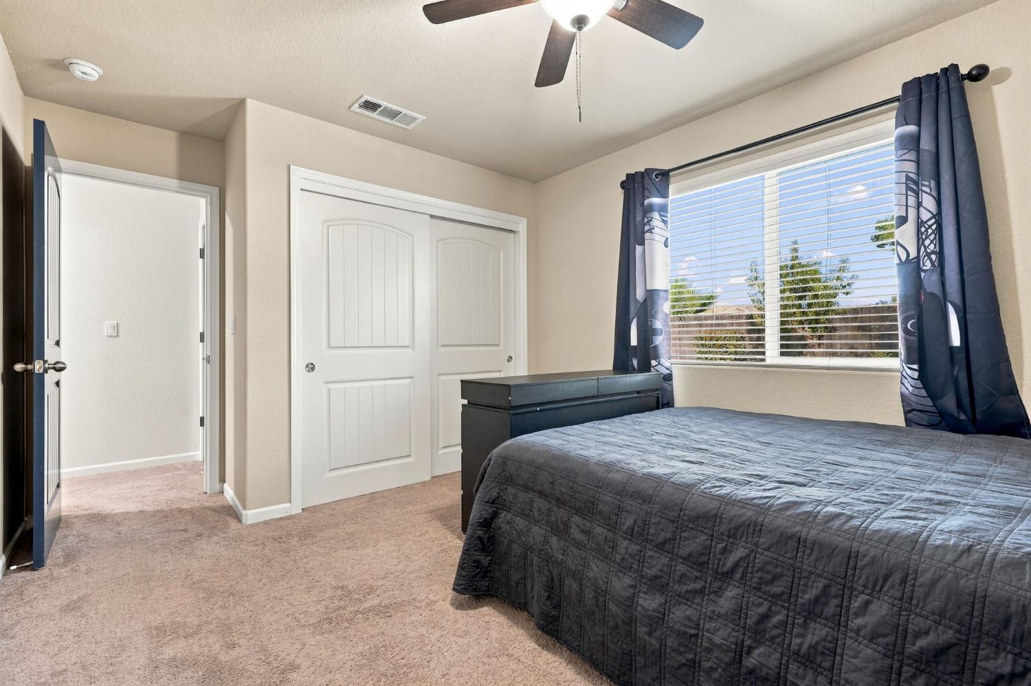 6592 E Orleans Ave, Fresno, CA 93727