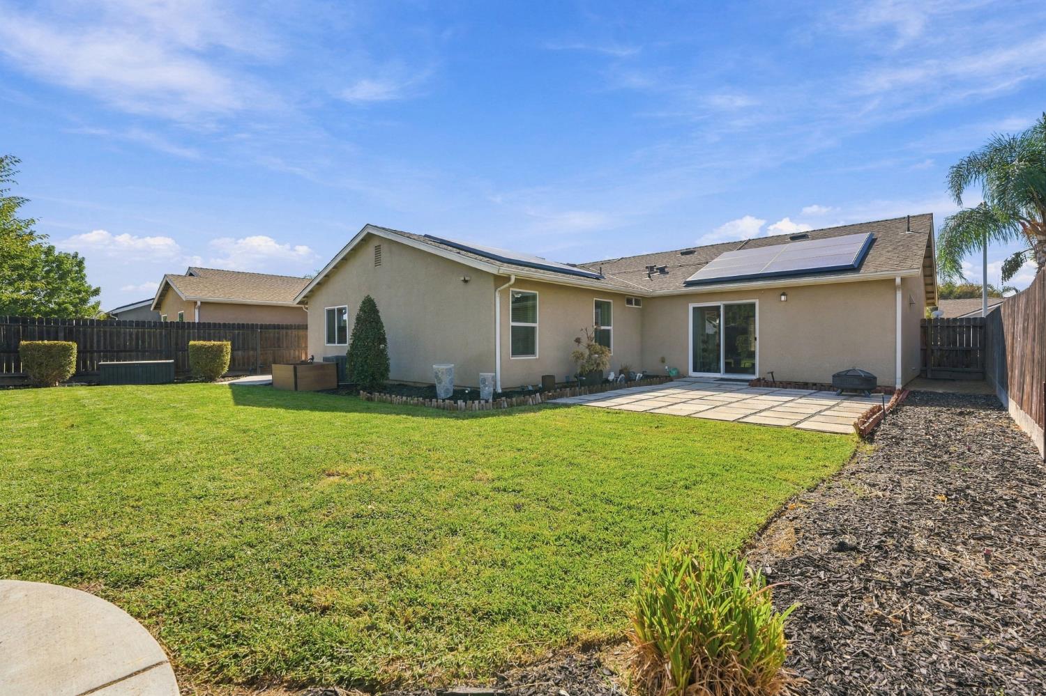 6592 E Orleans Ave, Fresno, CA 93727