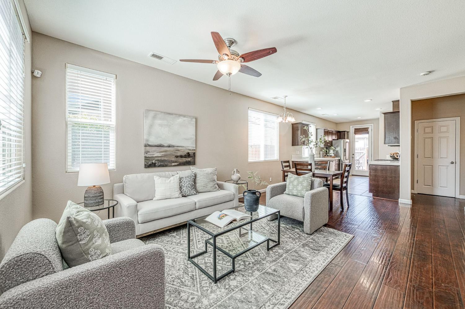3911 Heritage Ave, Clovis, CA 93619