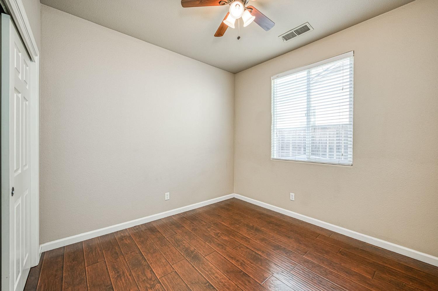 3911 Heritage Ave, Clovis, CA 93619