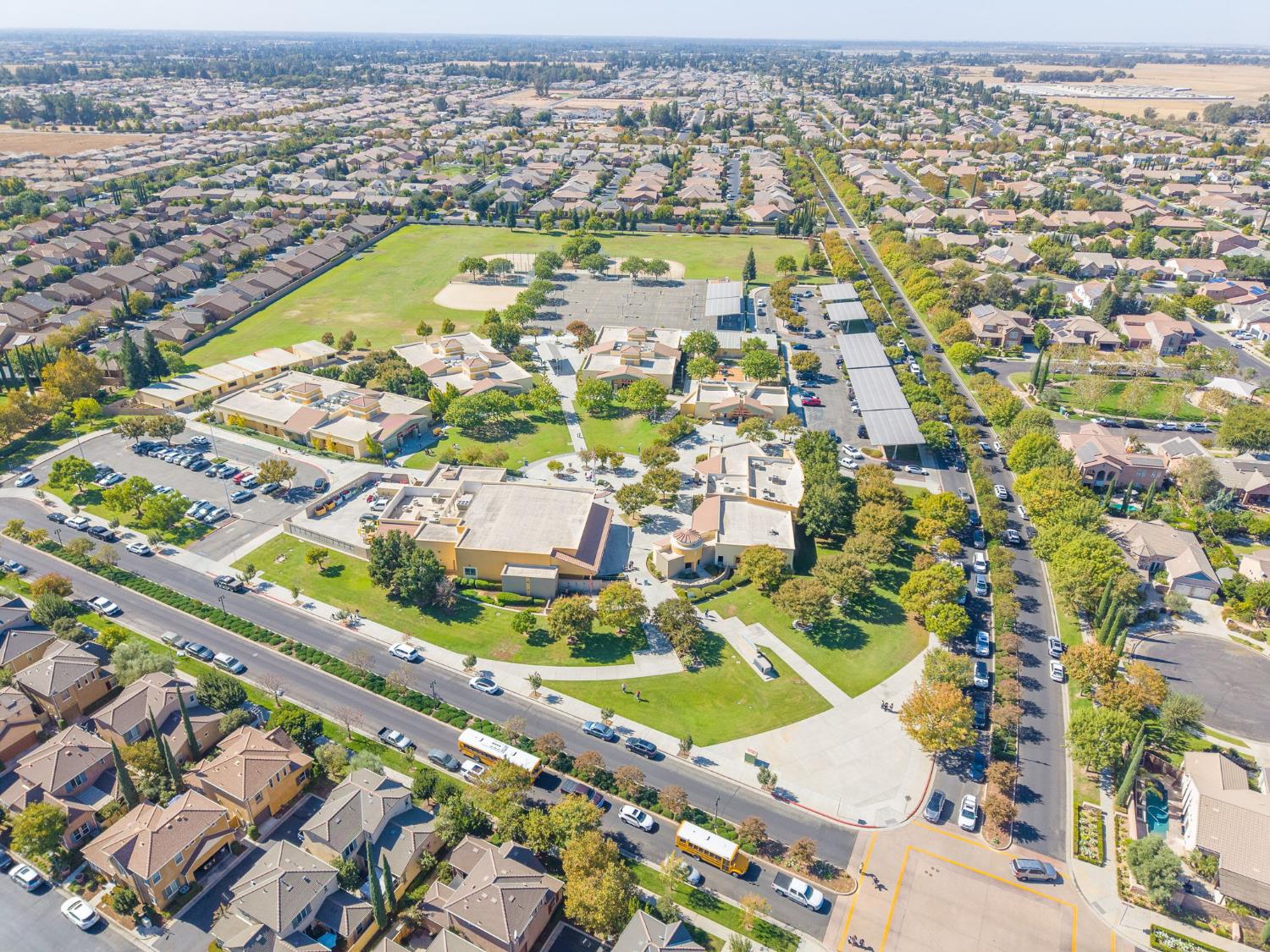 3911 Heritage Ave, Clovis, CA 93619