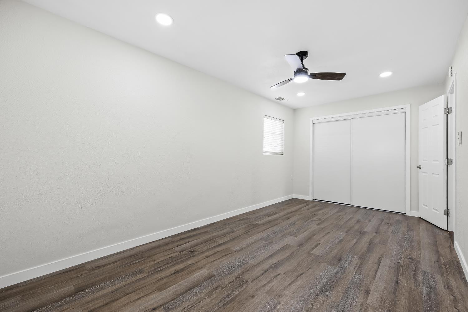 909 Dewitt, Clovis, CA 93612