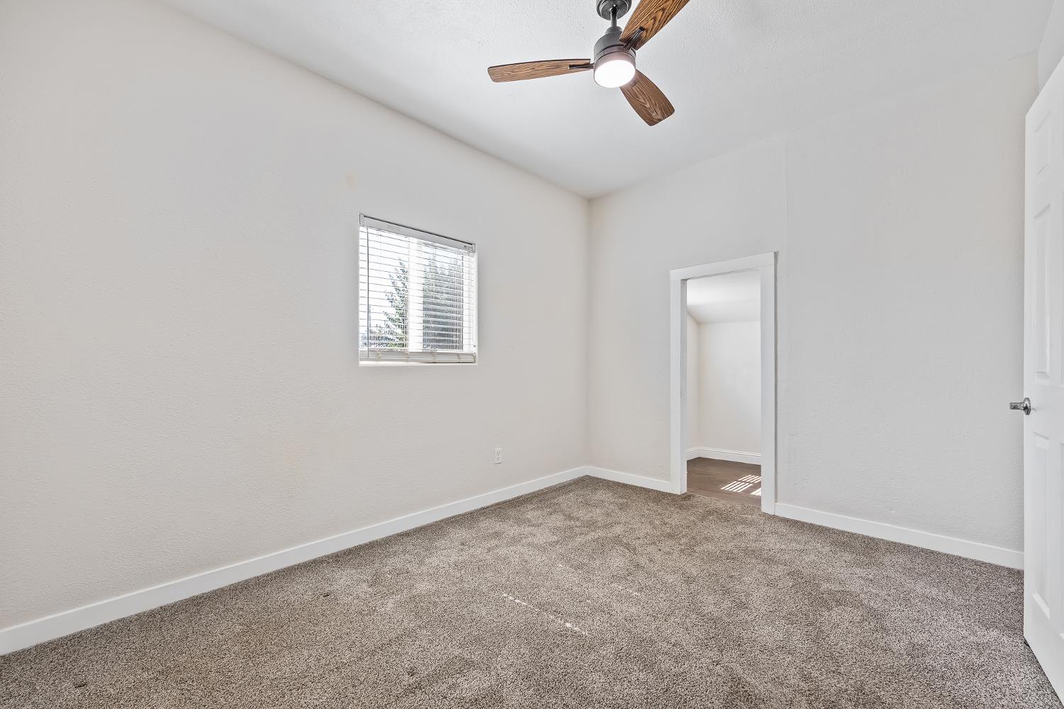 909 Dewitt, Clovis, CA 93612