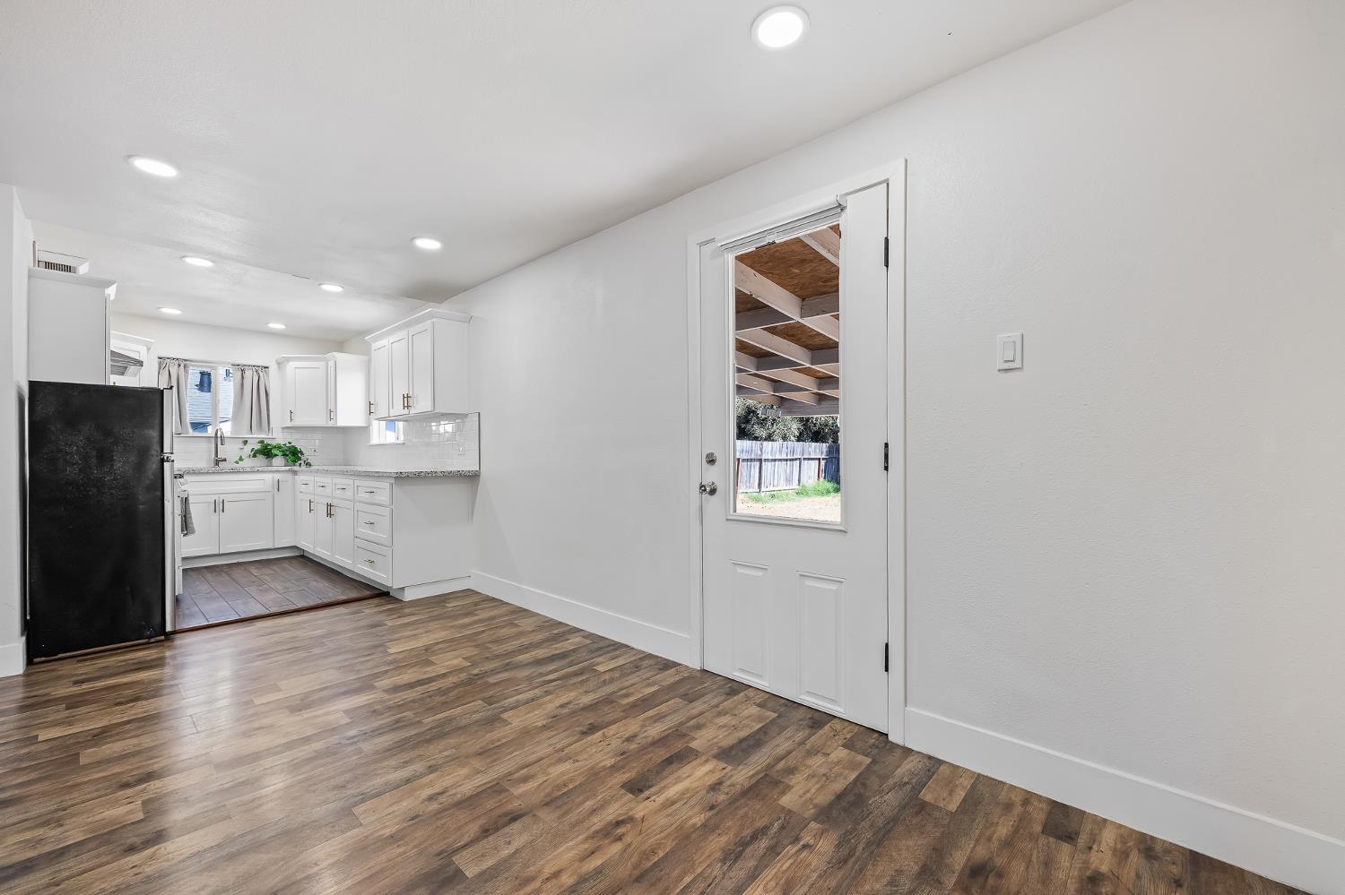 909 Dewitt, Clovis, CA 93612