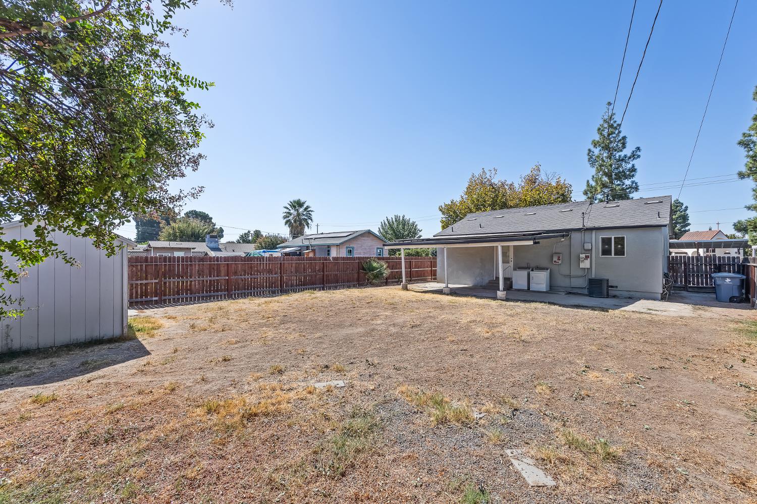 909 Dewitt, Clovis, CA 93612