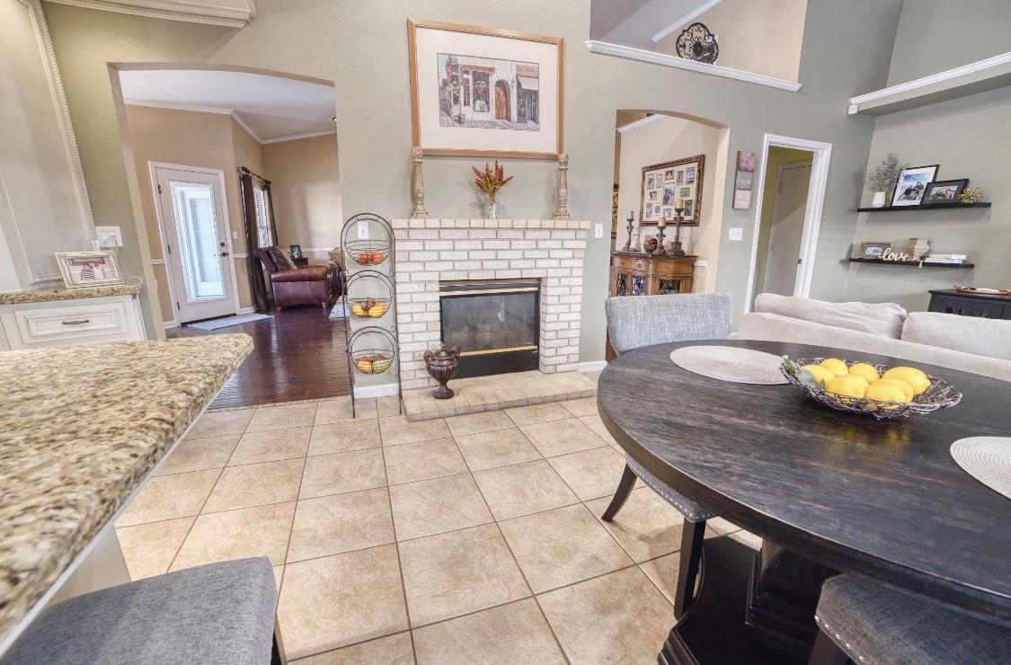 4694 W Gibson Ave, Fresno, CA 93722