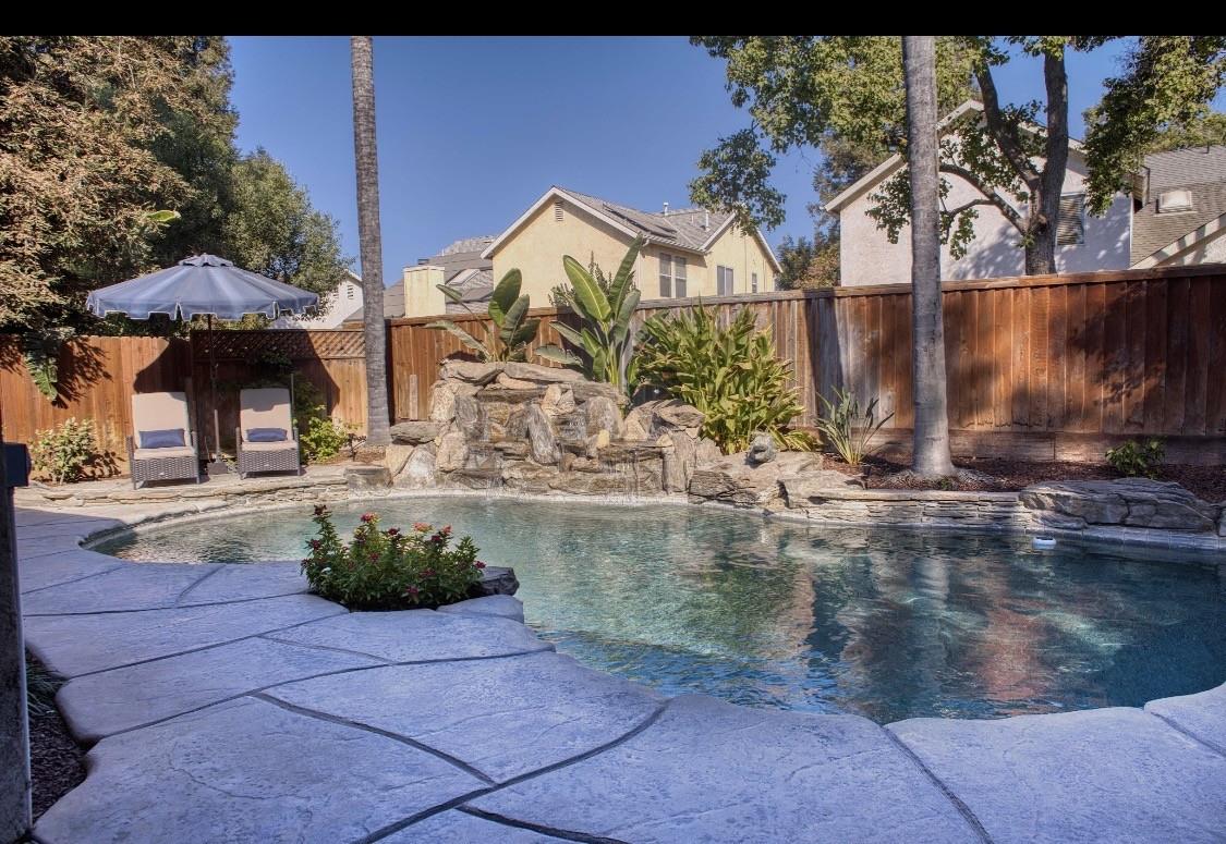 4694 W Gibson Ave, Fresno, CA 93722