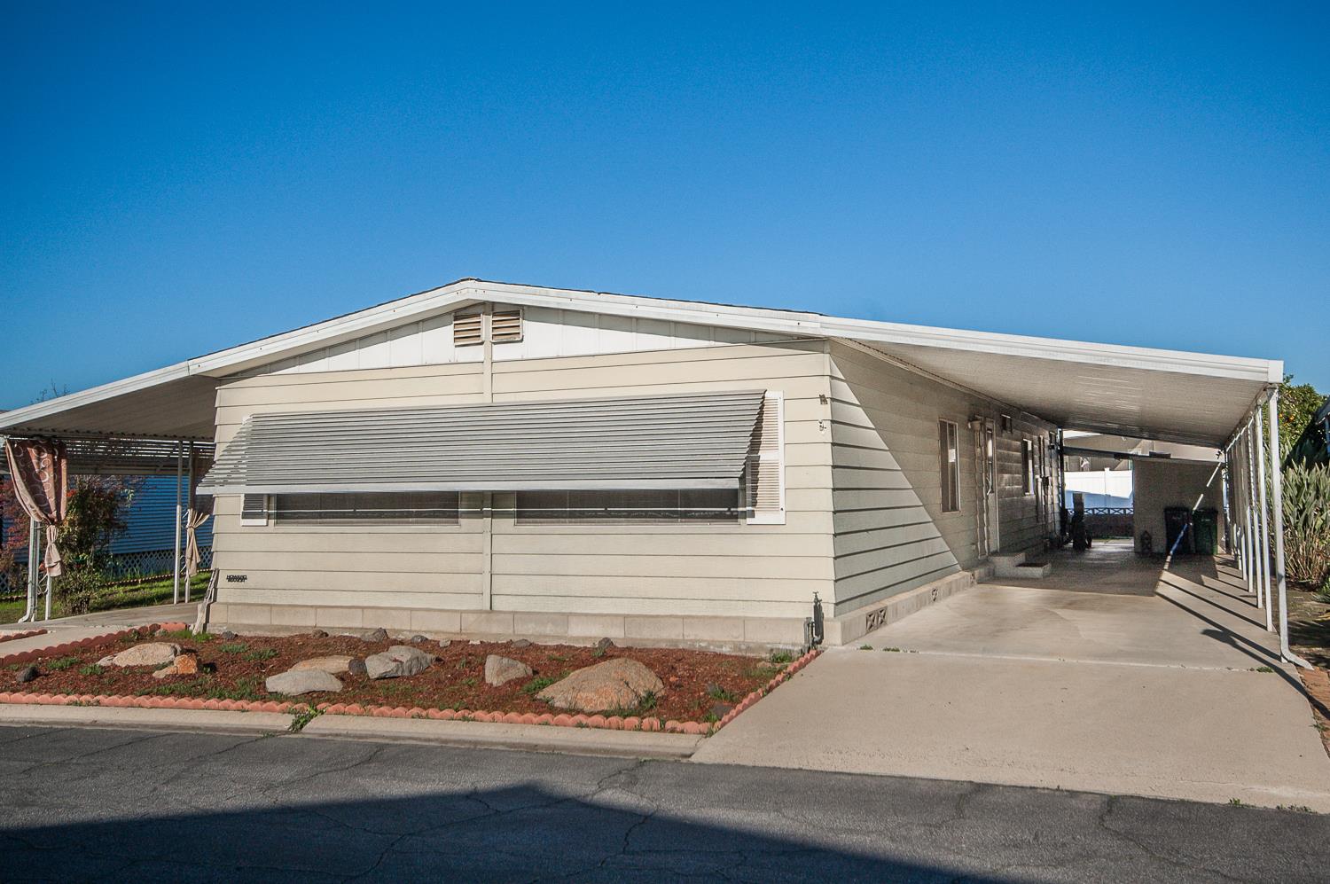 1701 Dinuba Ave #110, Selma, CA 93662