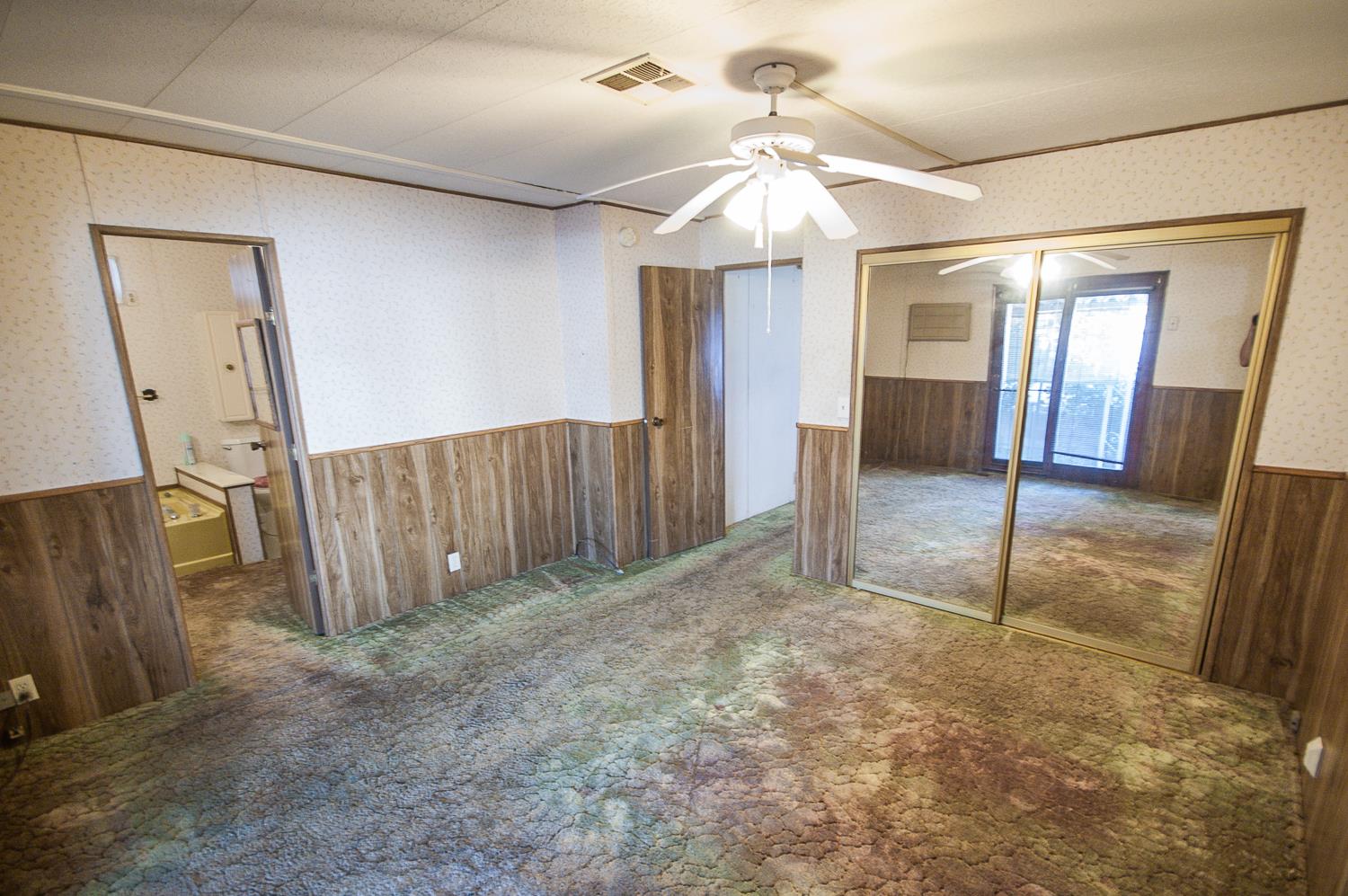 1701 Dinuba Ave #110, Selma, CA 93662