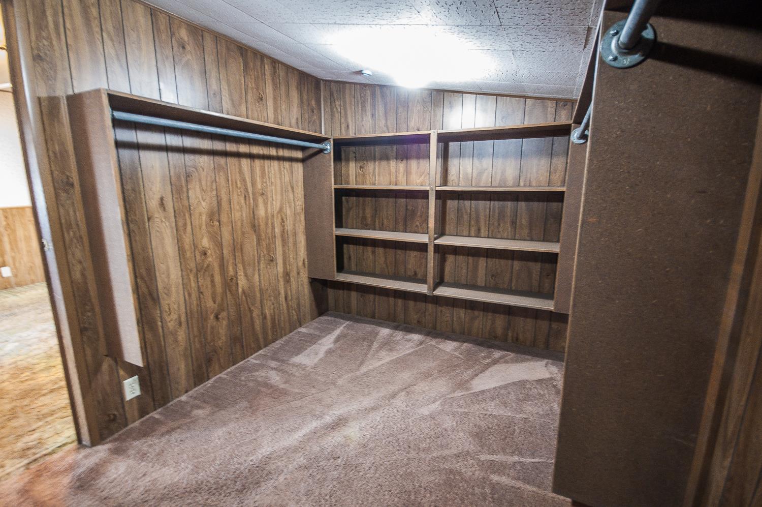 1701 Dinuba Ave #110, Selma, CA 93662