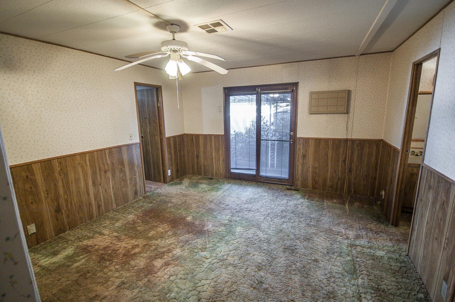 1701 Dinuba Ave #110, Selma, CA 93662