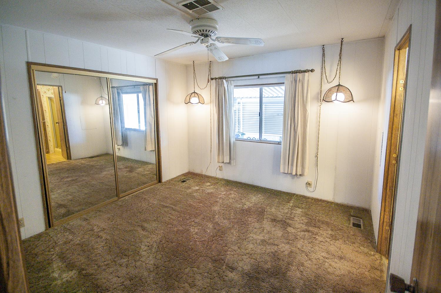 1701 Dinuba Ave #110, Selma, CA 93662