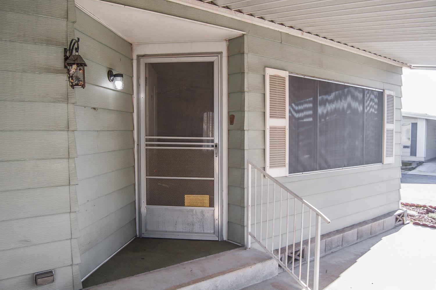 1701 Dinuba Ave #110, Selma, CA 93662