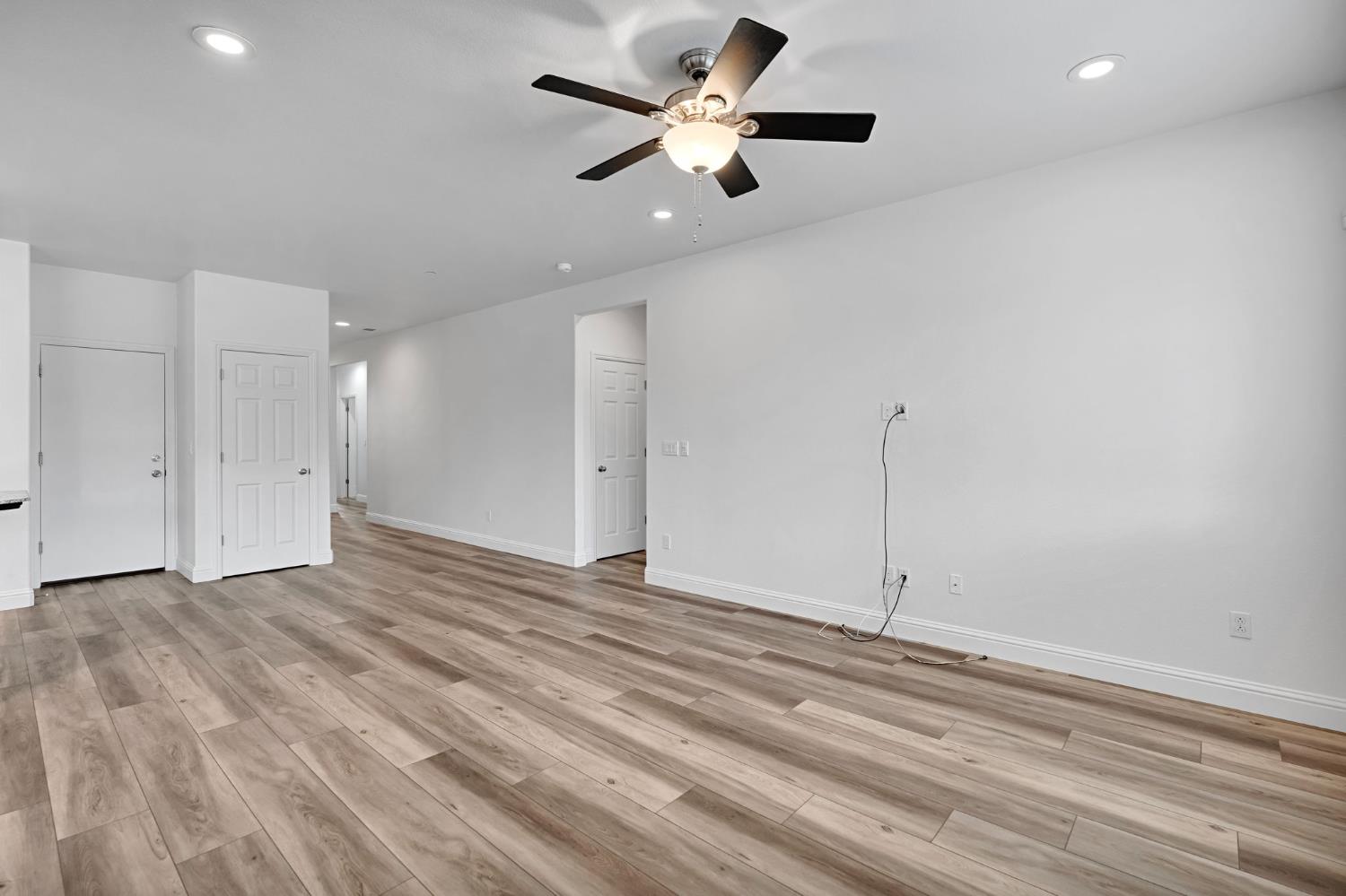 3452 Pontiac Ave, Clovis, CA 93619