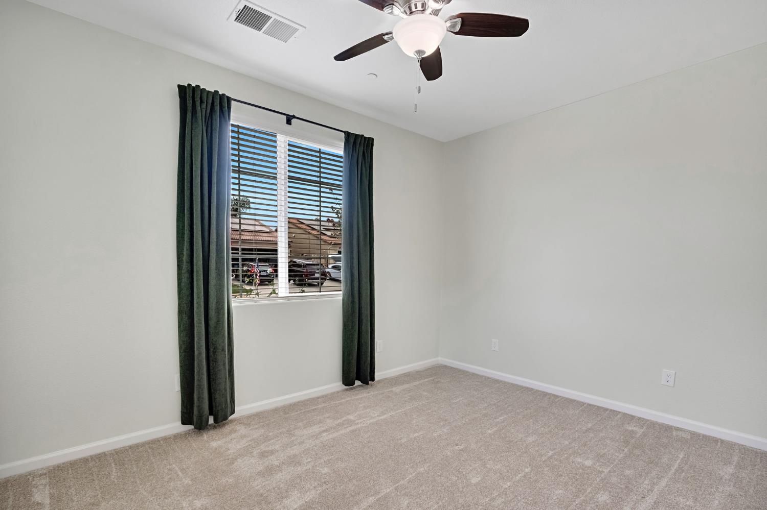3452 Pontiac Ave, Clovis, CA 93619