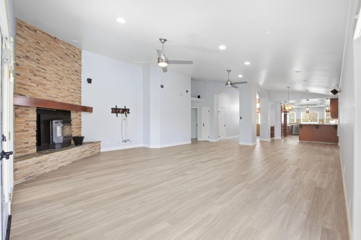 3152 Love Ct, Madera, CA 93637