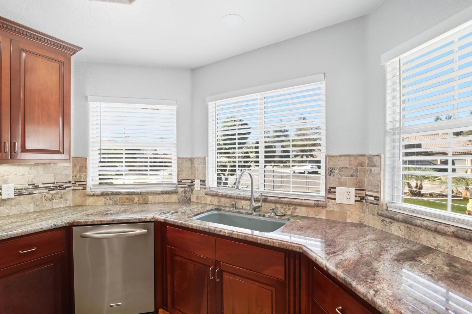 3152 Love Ct, Madera, CA 93637