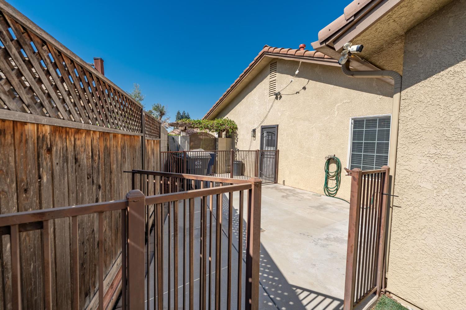 3152 Love Ct, Madera, CA 93637