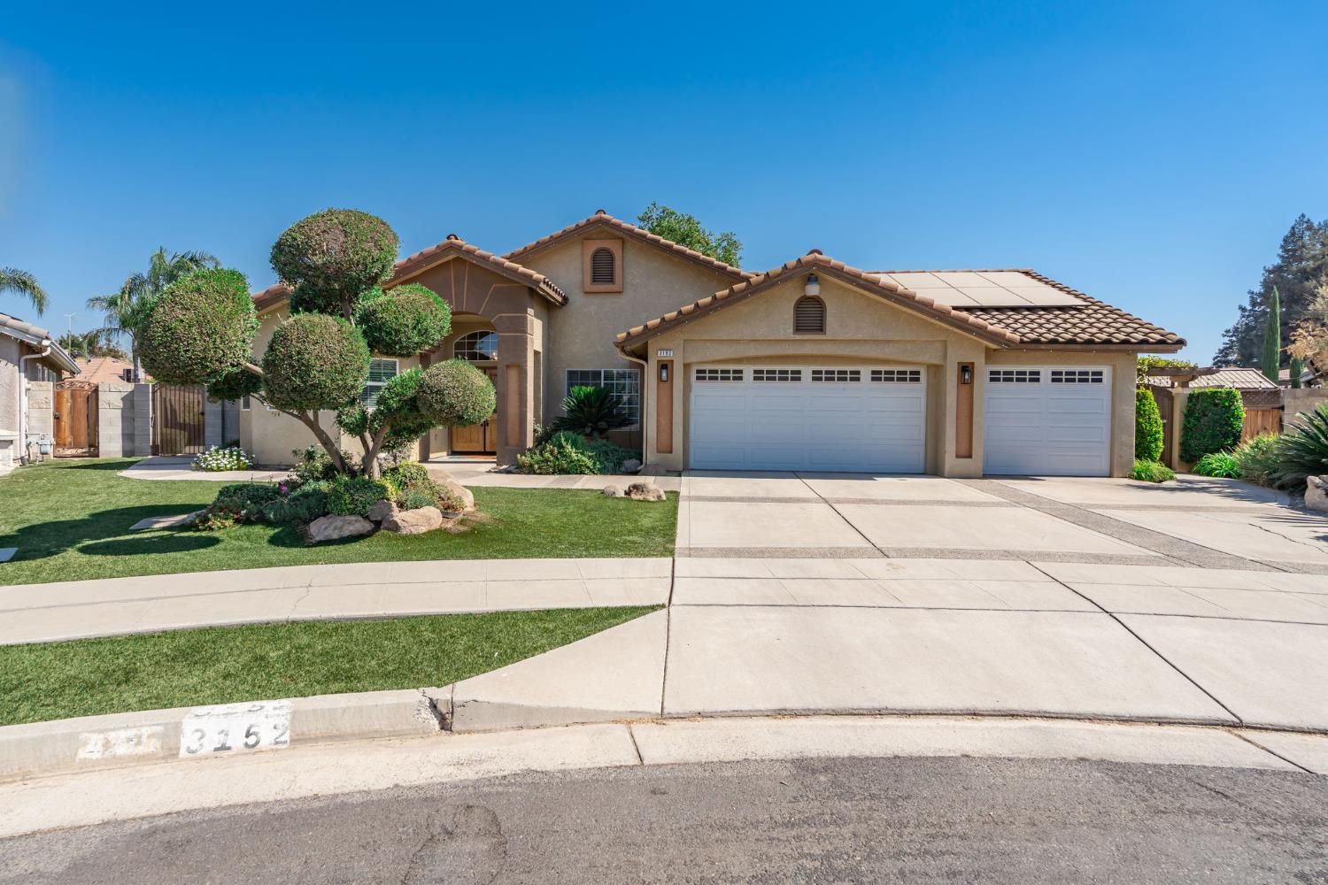3152 Love Ct, Madera, CA 93637