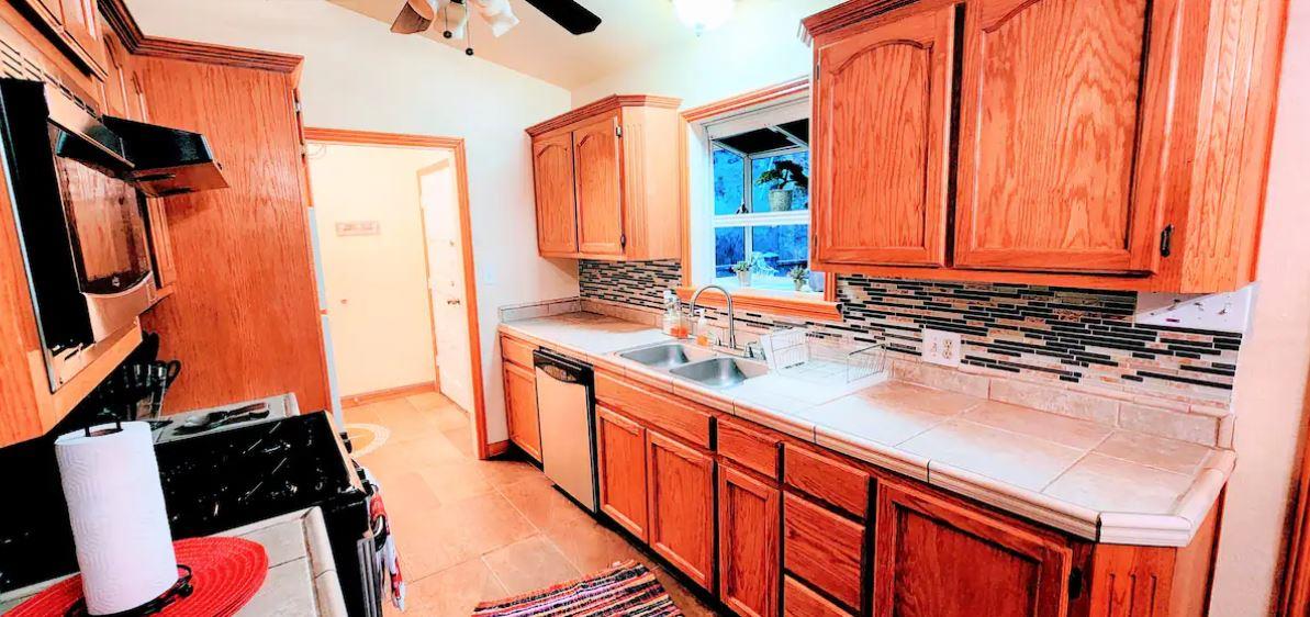 28517 Sky Harbour Rd, Friant, CA 93626