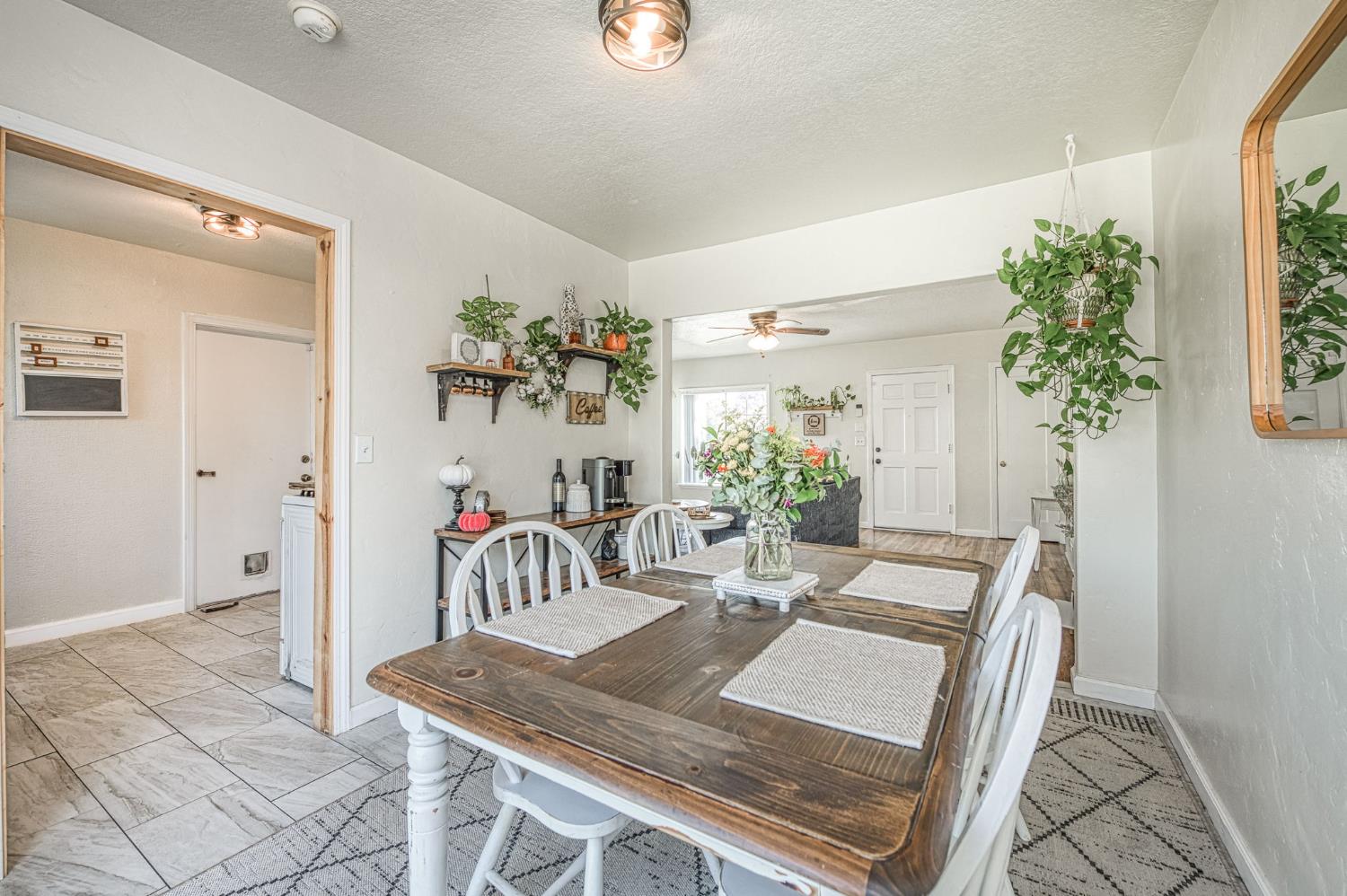 2973 E Cornell Ave, Fresno, CA 93703
